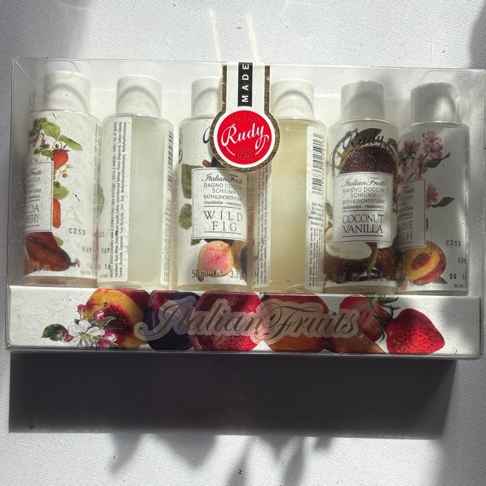 Italian Fruits Bath & Body Gift Set - White